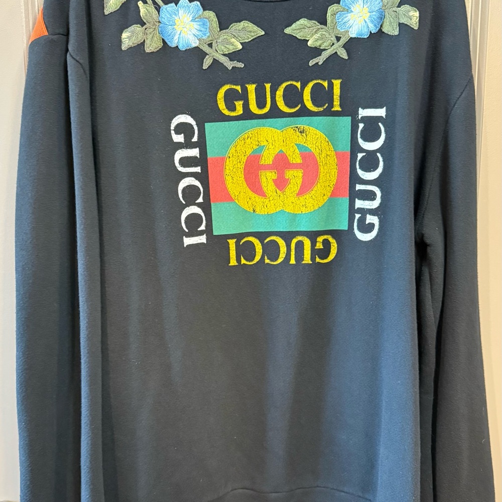 Gucci “LOVED”  Crewneck with Floral Embroidery